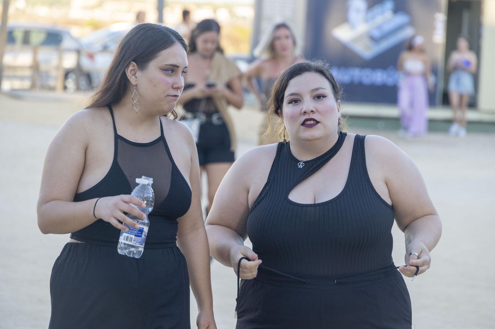Búscate en las imágenes del concierto de Emilia en Concert Music Festival