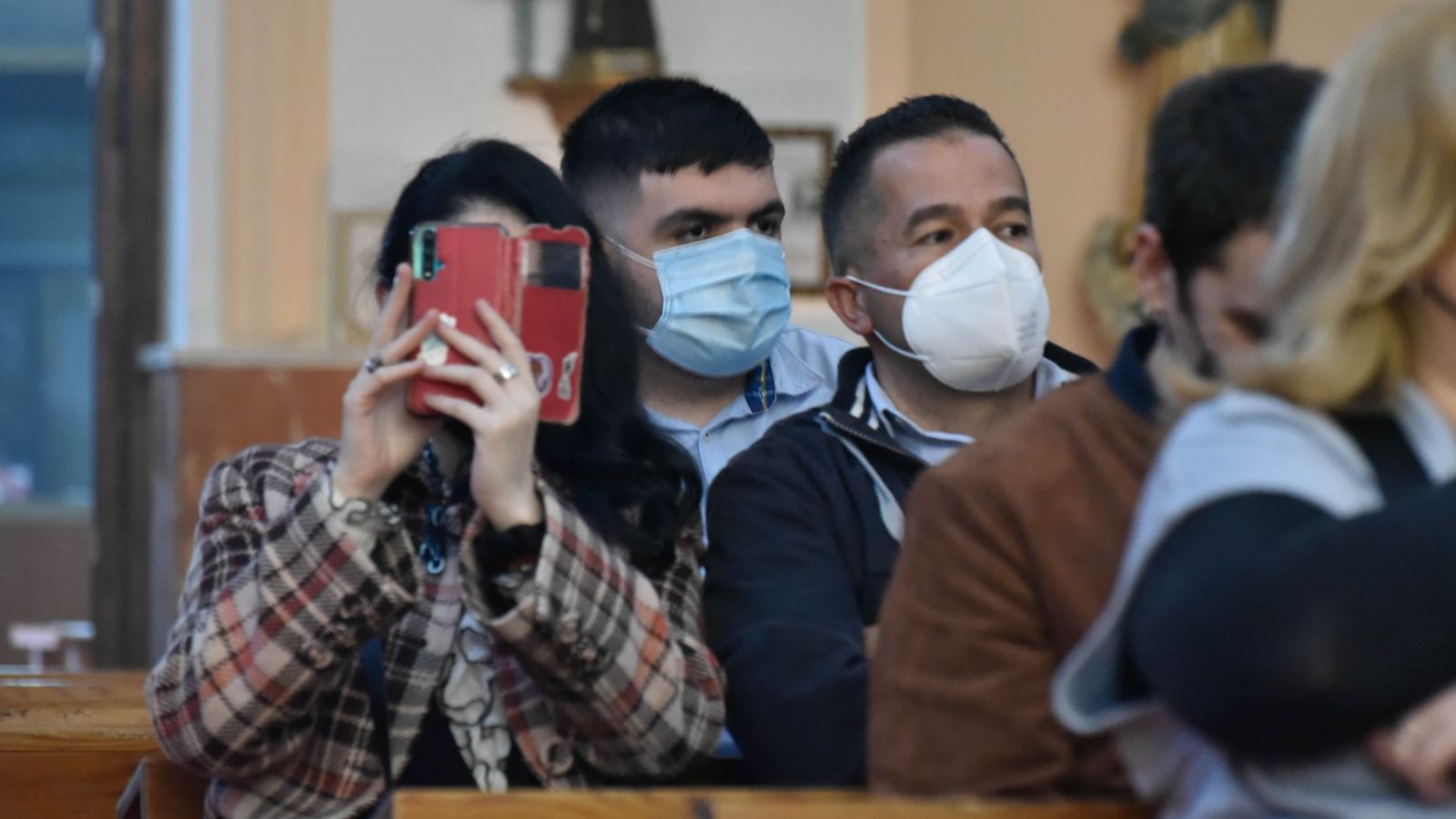 Oración de vísperas e imposición de medallas de los Salesianos de La Línea