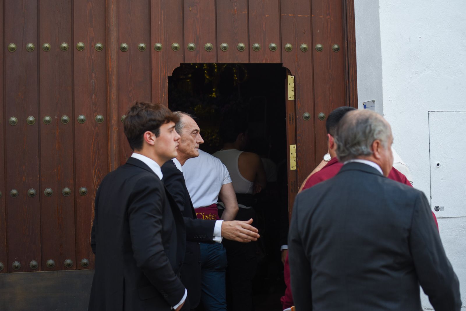 El traslado del Señor de la Sangre a la Catedral para el Vía Crucis de las Cofradías, en imágenes