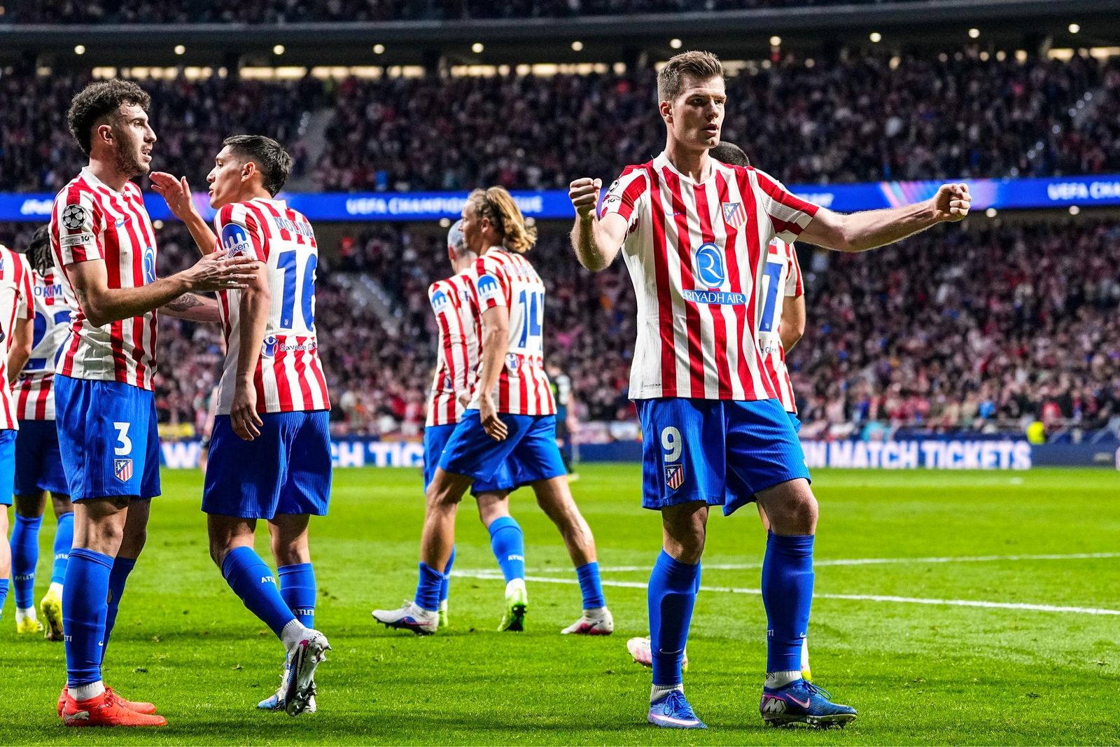 Las fotos del Atlético de Madrid - Brujas