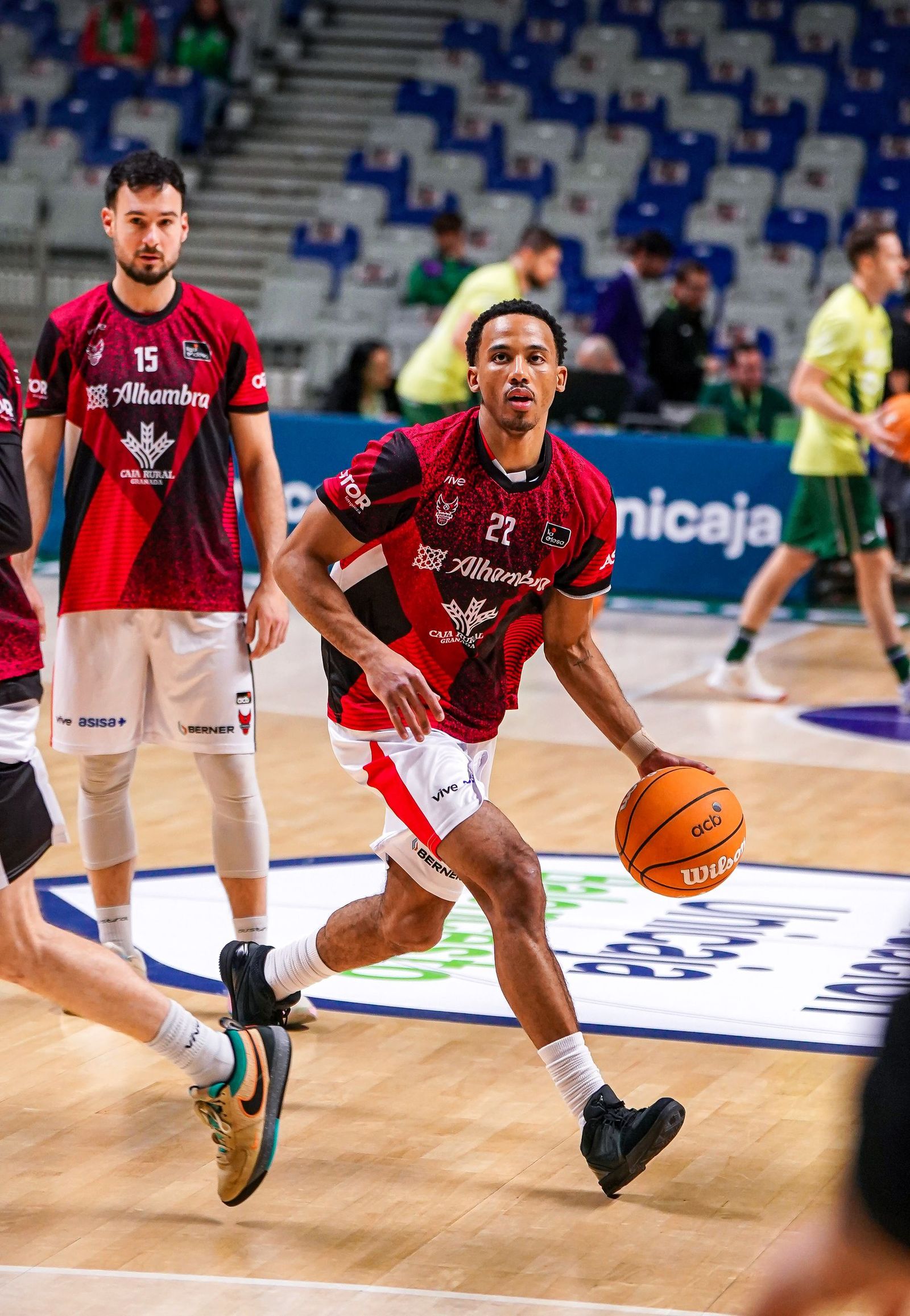 El Unicaja-Covirán Granada, en fotos