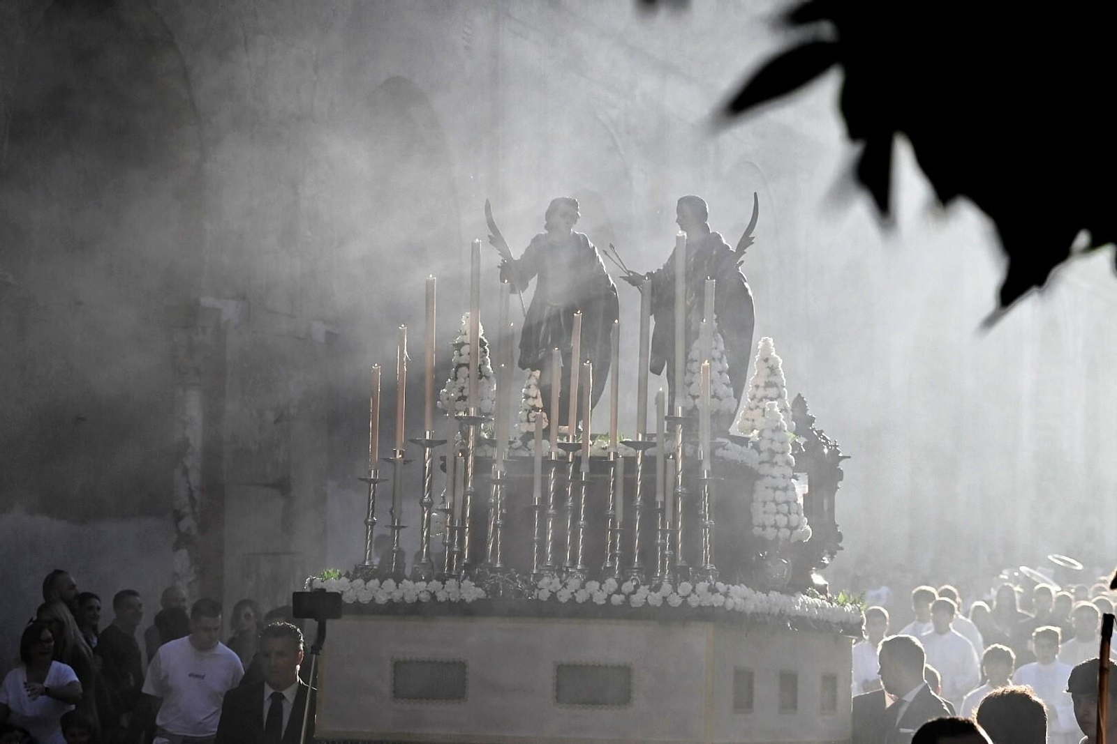La procesión de San Acisclo y Santa Victoria en Córdoba, en imágenes