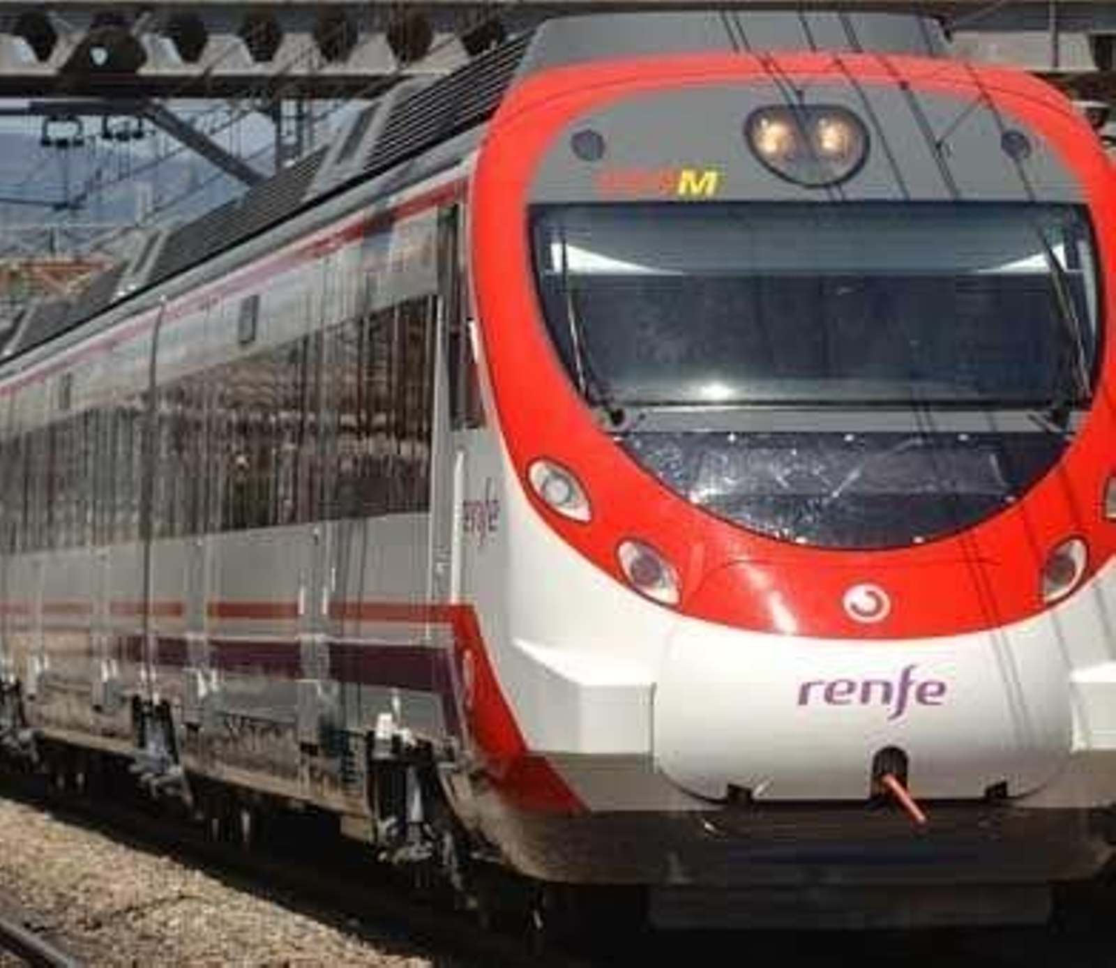 Renfe subirá un 1,9% el billete de los trenes de Cercanías y Media Distancia en 2014