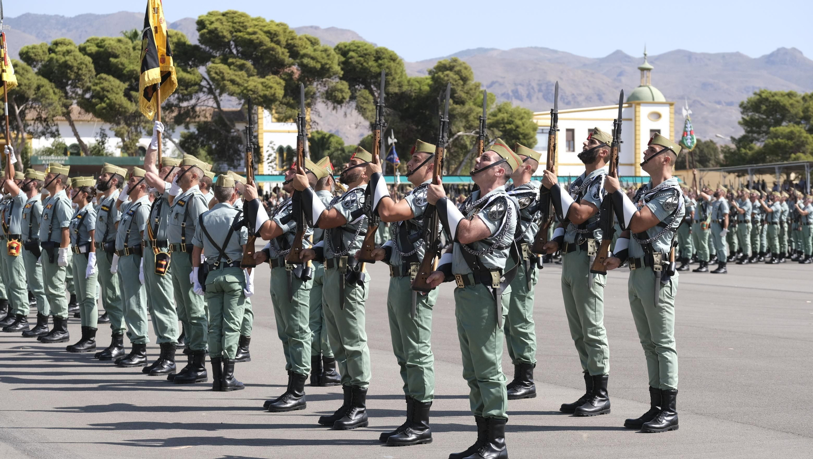 Imágenes del 102 aniversario de La Legión en Almería
