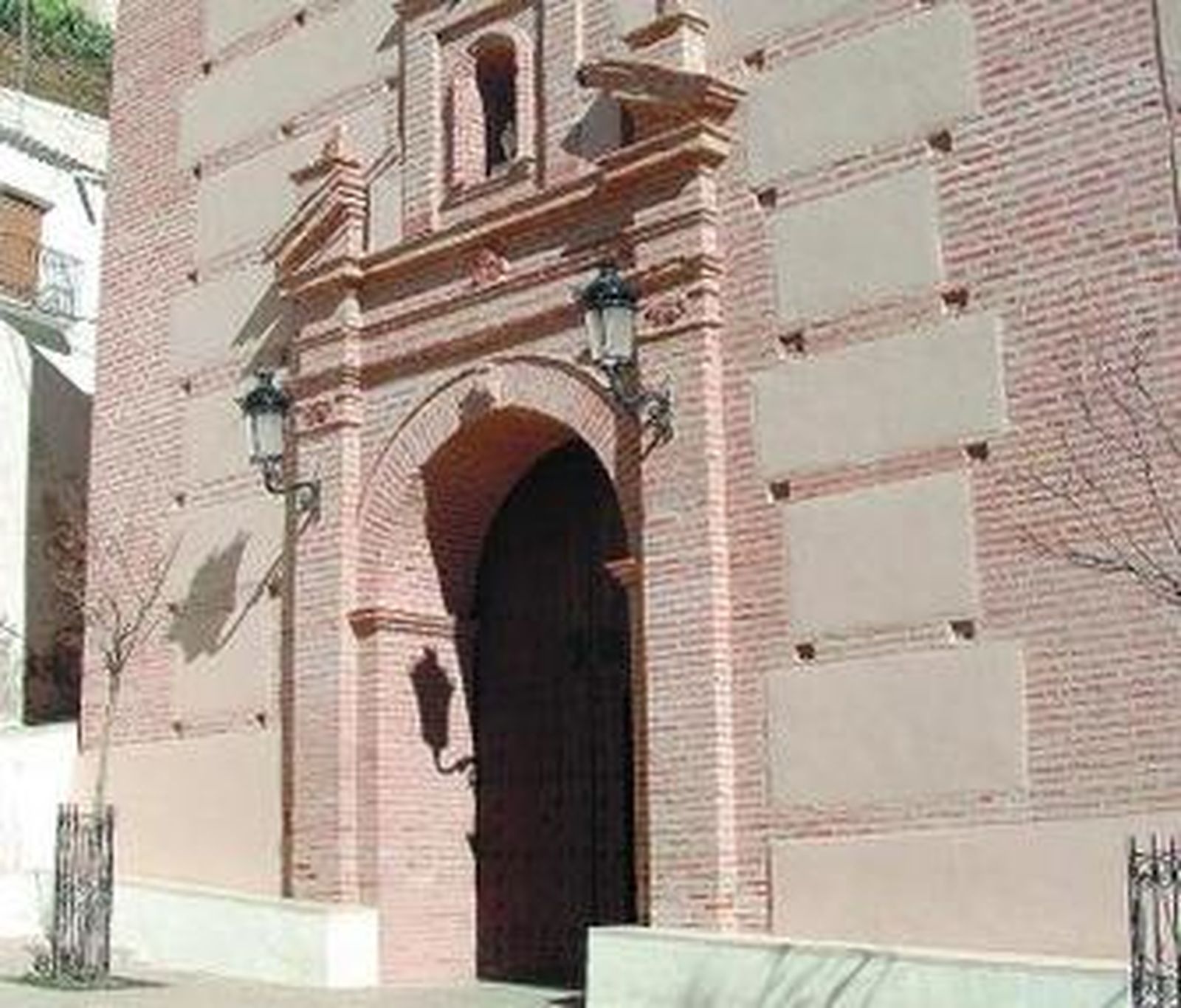 Fachada de la Iglesia tras las obras realizadas.