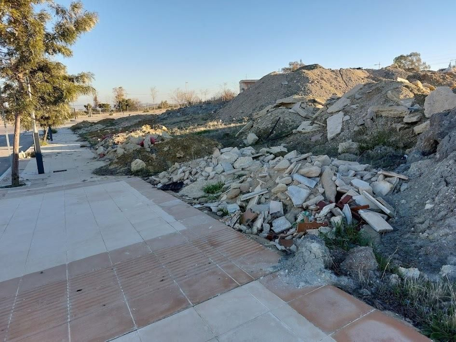 Inmediaciones del Jaén Plaza.