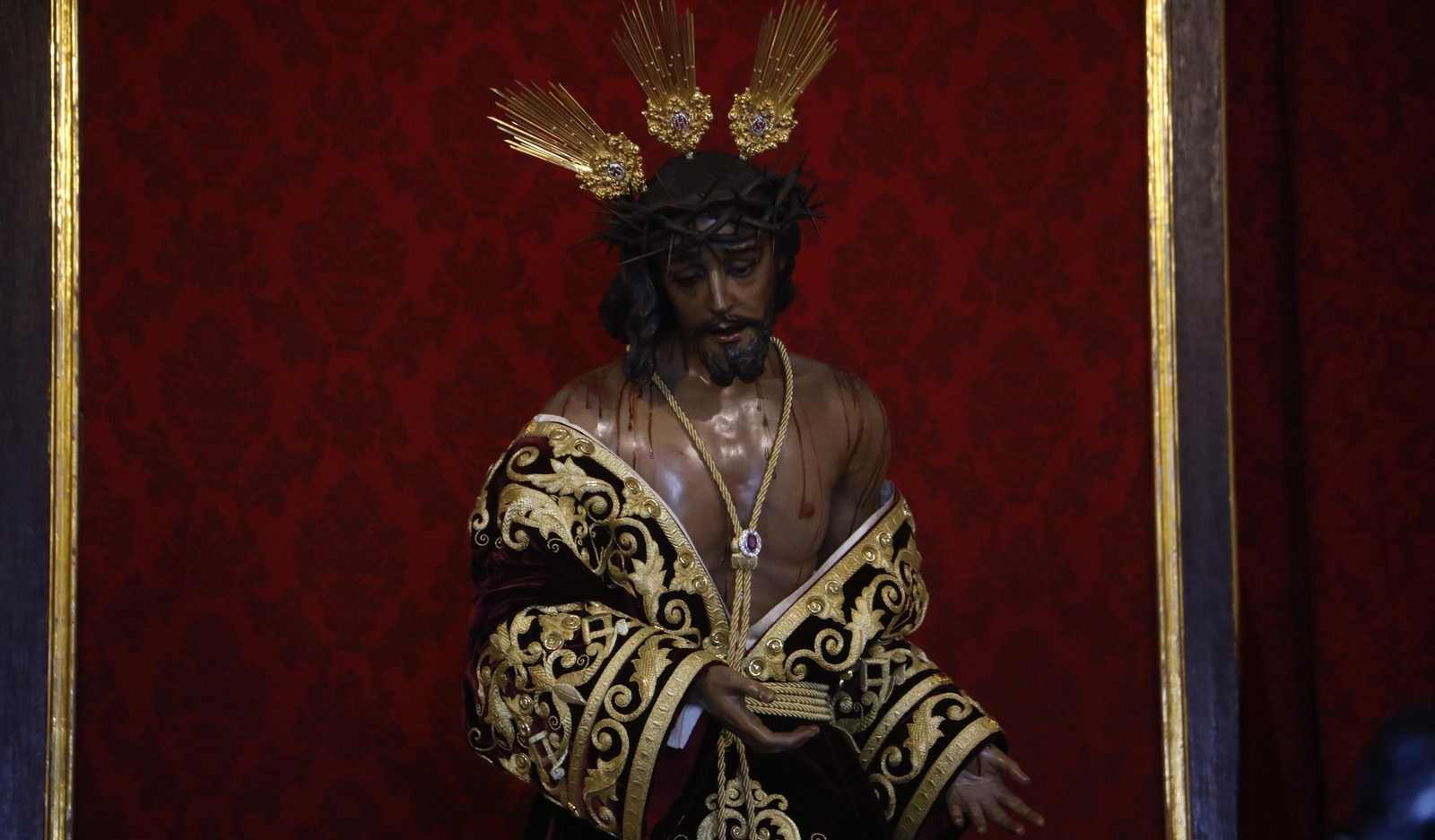 El Señor de la Humildad y Paciencia, durante el besapiés de este año.