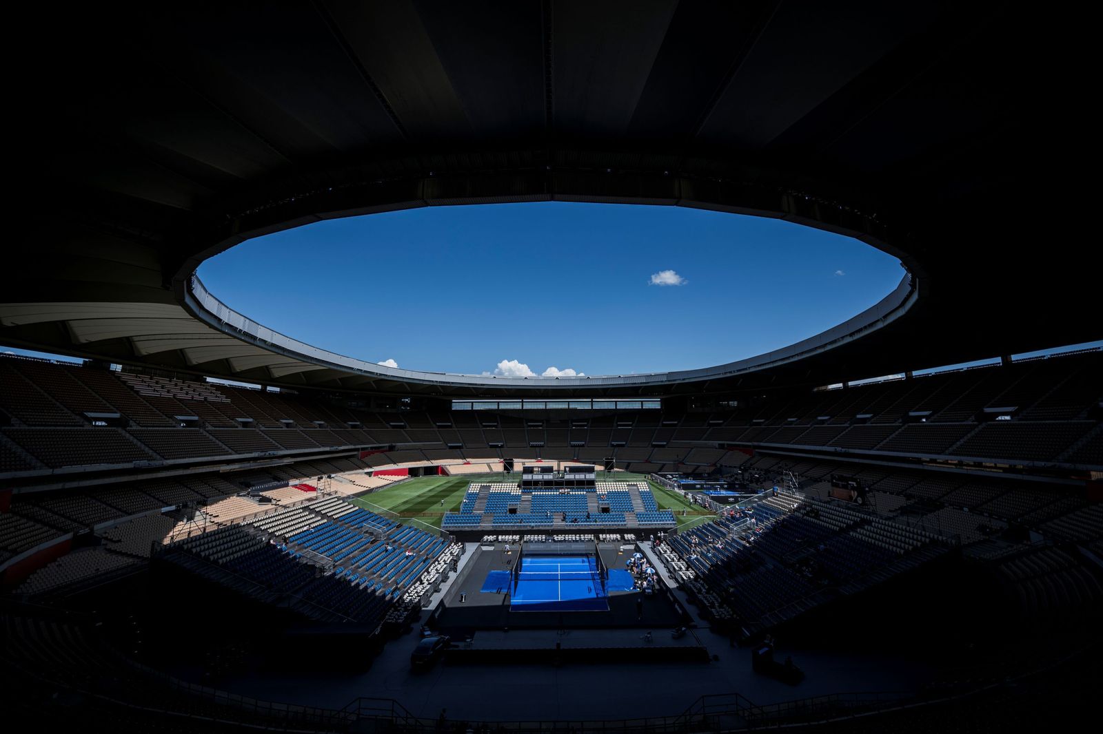 Así es la adaptación del Estadio de la Cartuja para el Premier Padel Andalucía Sevilla P2