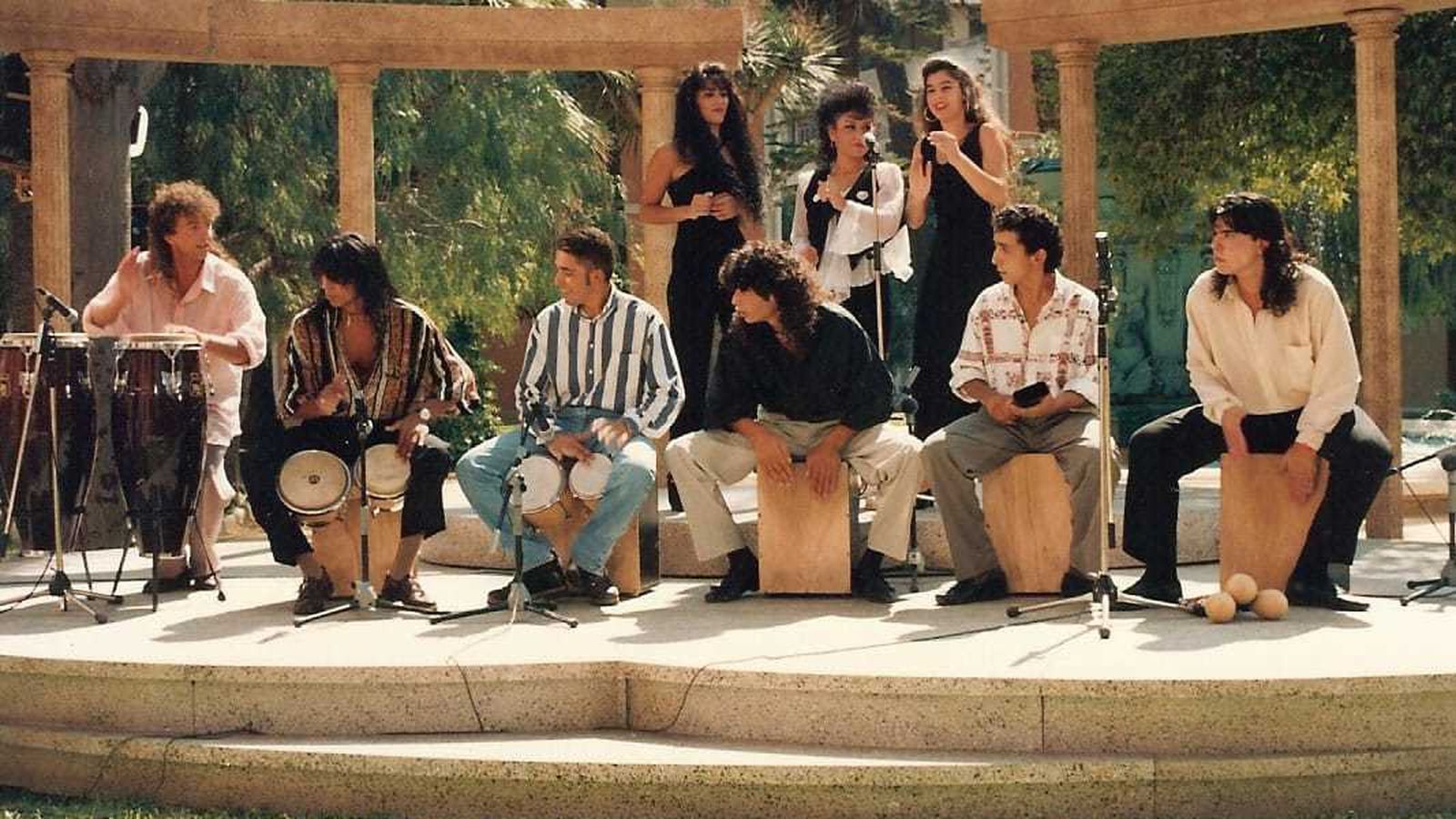 El grupo Los Activos, que Quini creó entre los jóvenes del barrio.