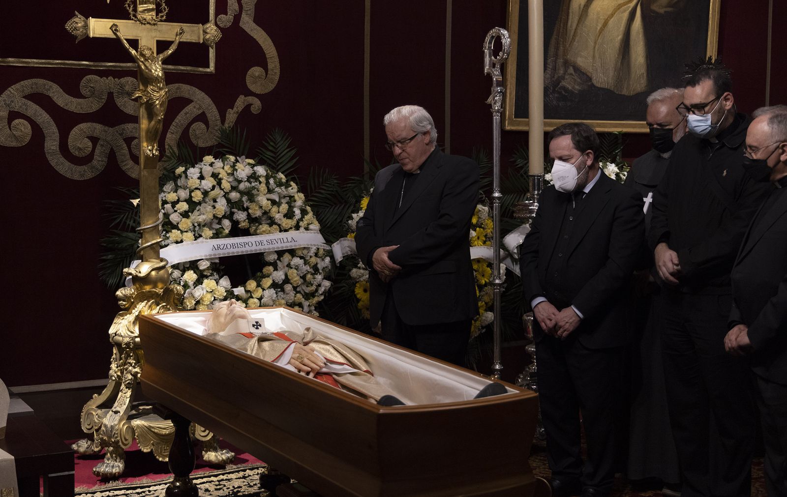 El velatorio del cardenal Carlos Amigo en el Palacio Arzobispal, todas las imágenes