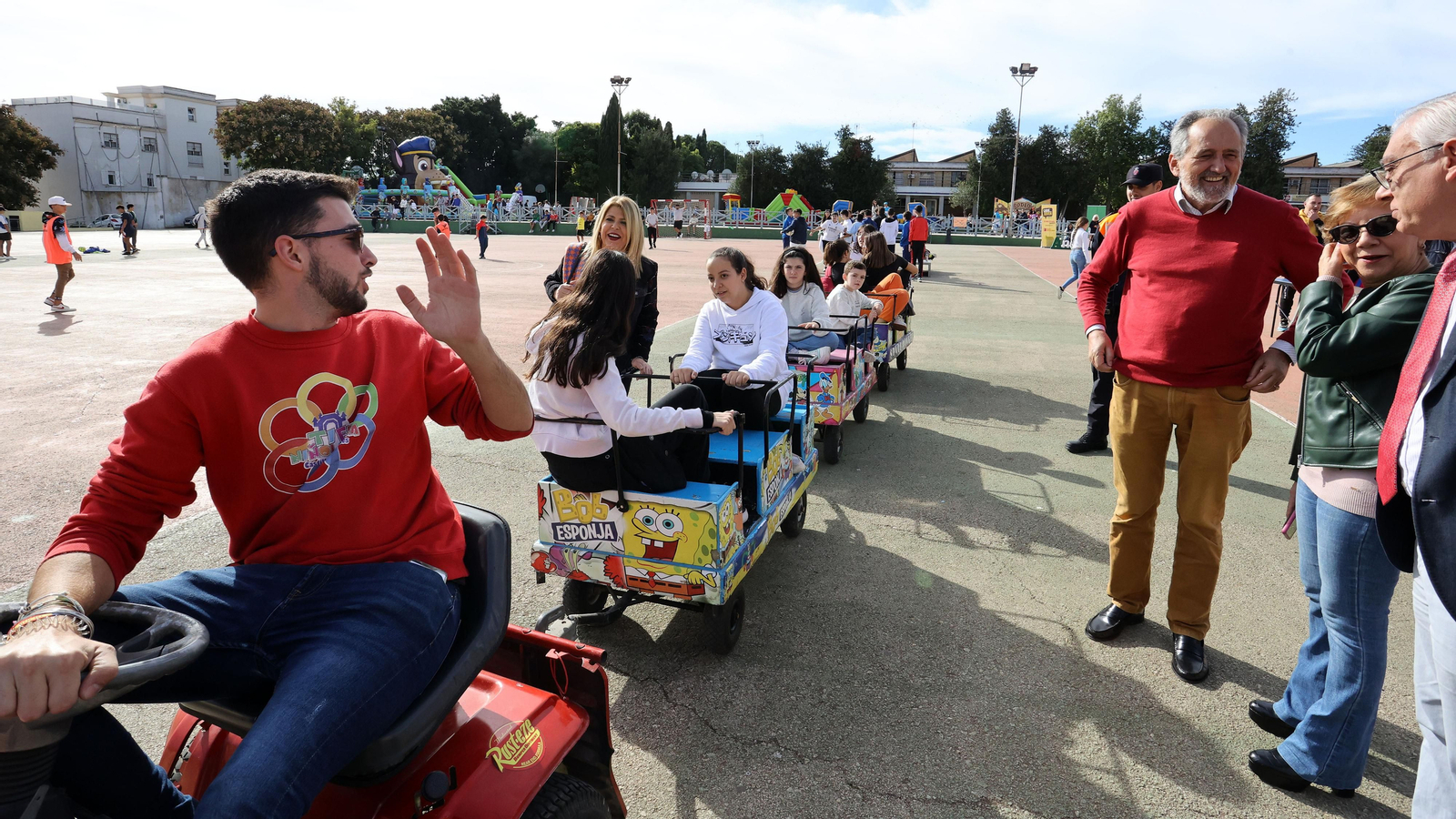 La consejera de Inclusión Social, Juventud, Familias e Igualdad, Loles López, en el Lora Tamayo