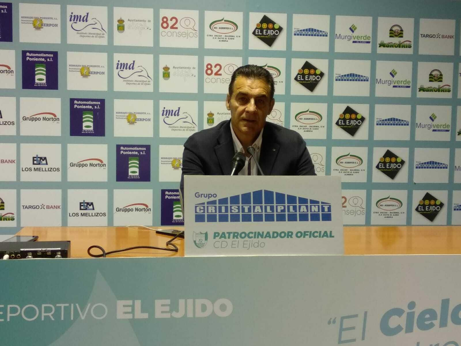 Manolo Ruiz en la sala de prensa de Santo Domingo.