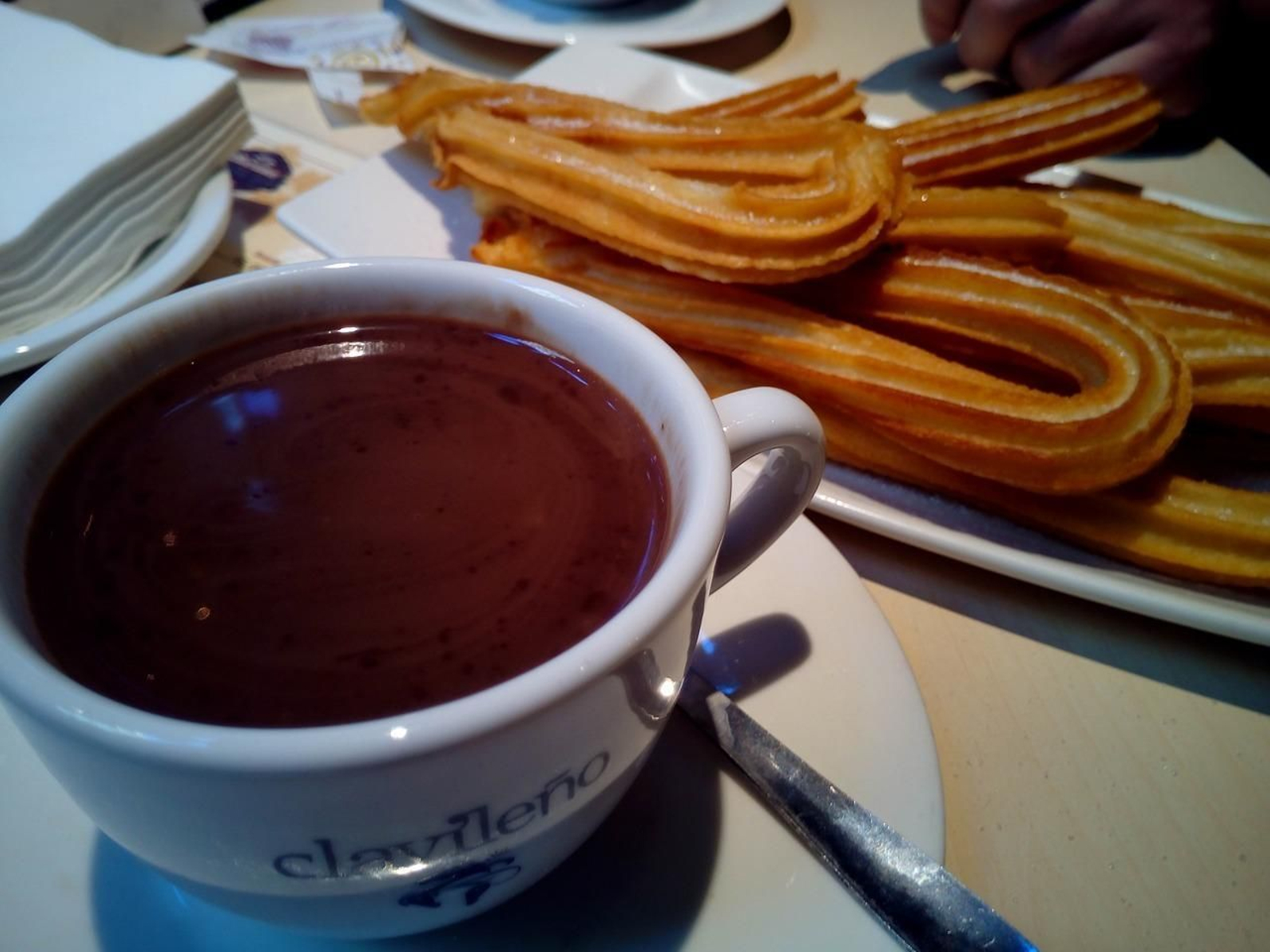 Chocolate con churros. Chocolate con churros.