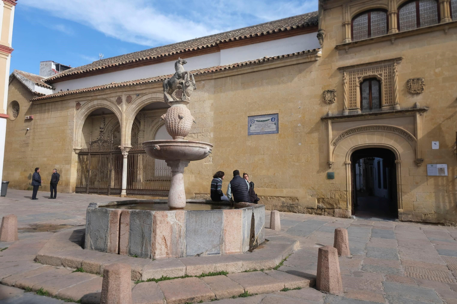Fuente de la plaza del Potro Fuente de la plaza del Potro
