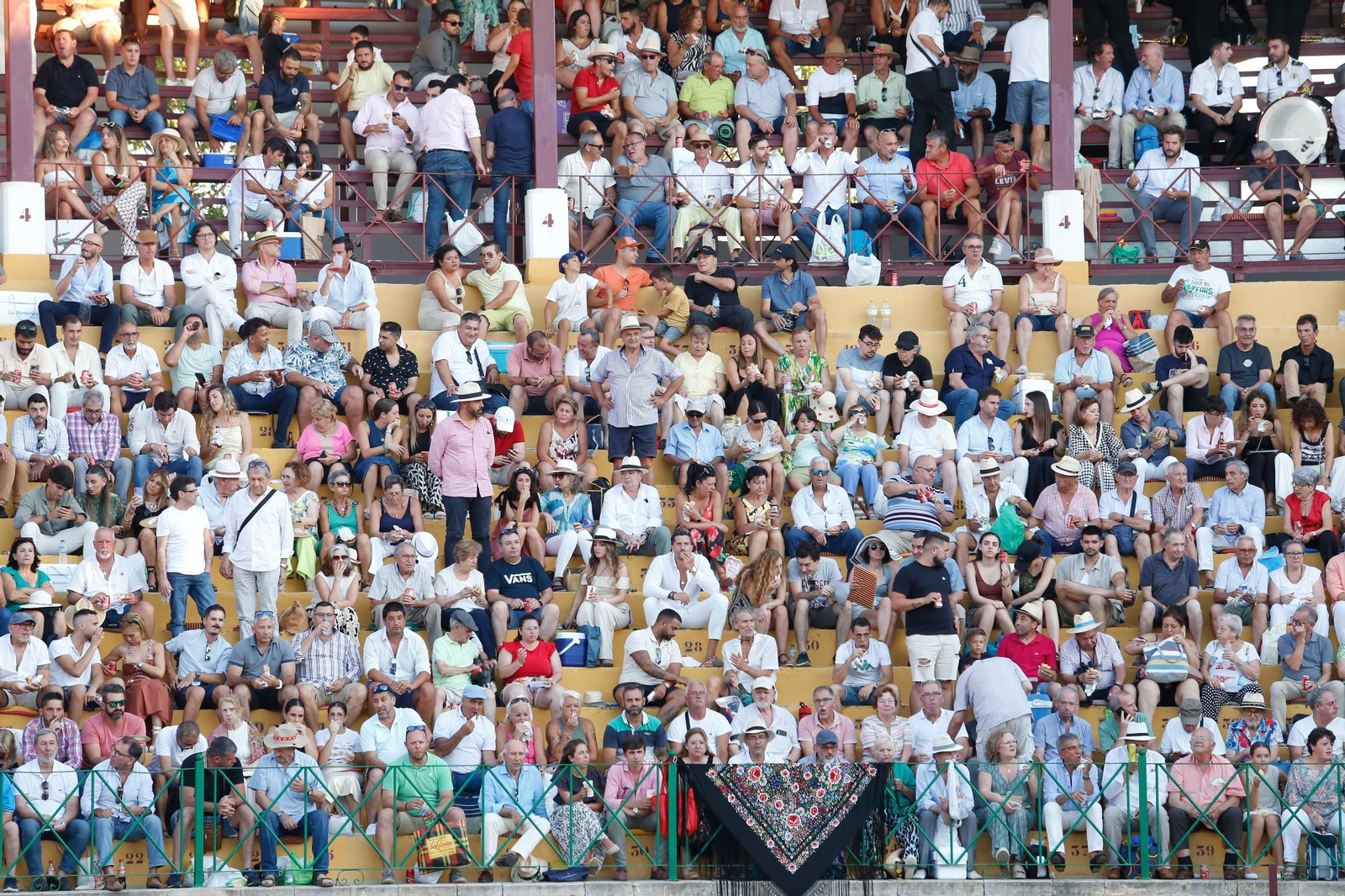 Búscate en el mano a mano entre Roca Rey y Pablo Aguado en La Línea