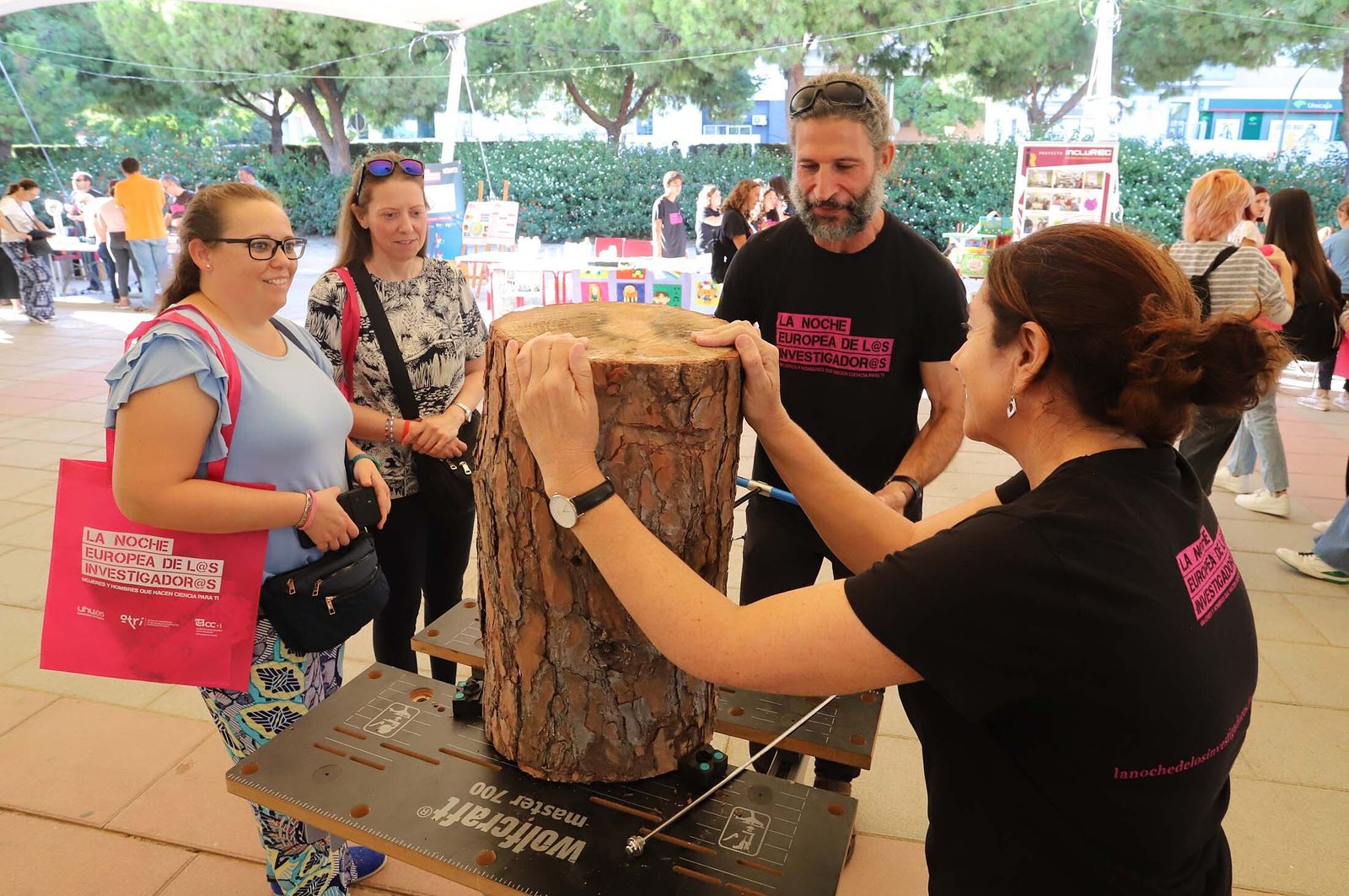 Imágenes de los talleres y actividades de La Noche Europea de los Investigadores