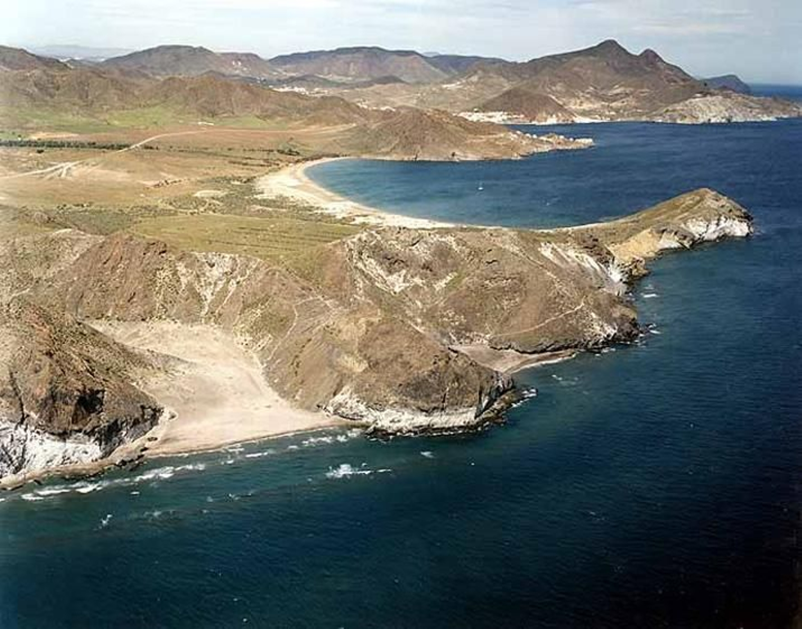 Cala Príncipe, cerca de la bahía de Genoveses.
