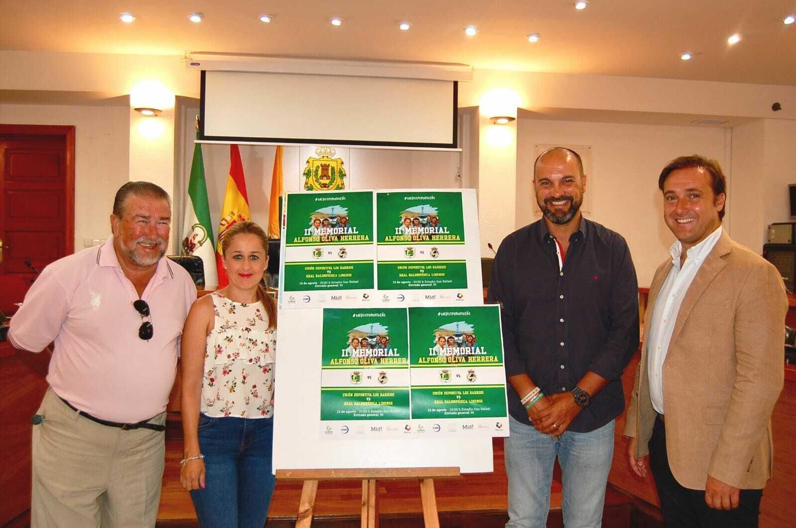 Un momento de la presentación del cartel