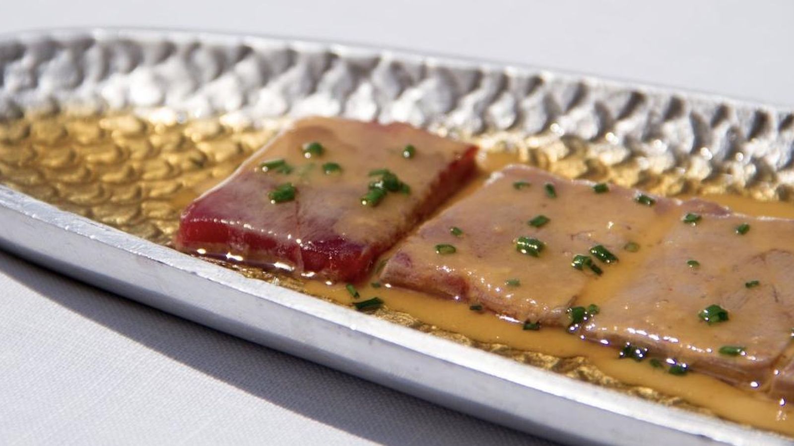 Ventresca de atún rojo, con escabeche templado de El Conjuro