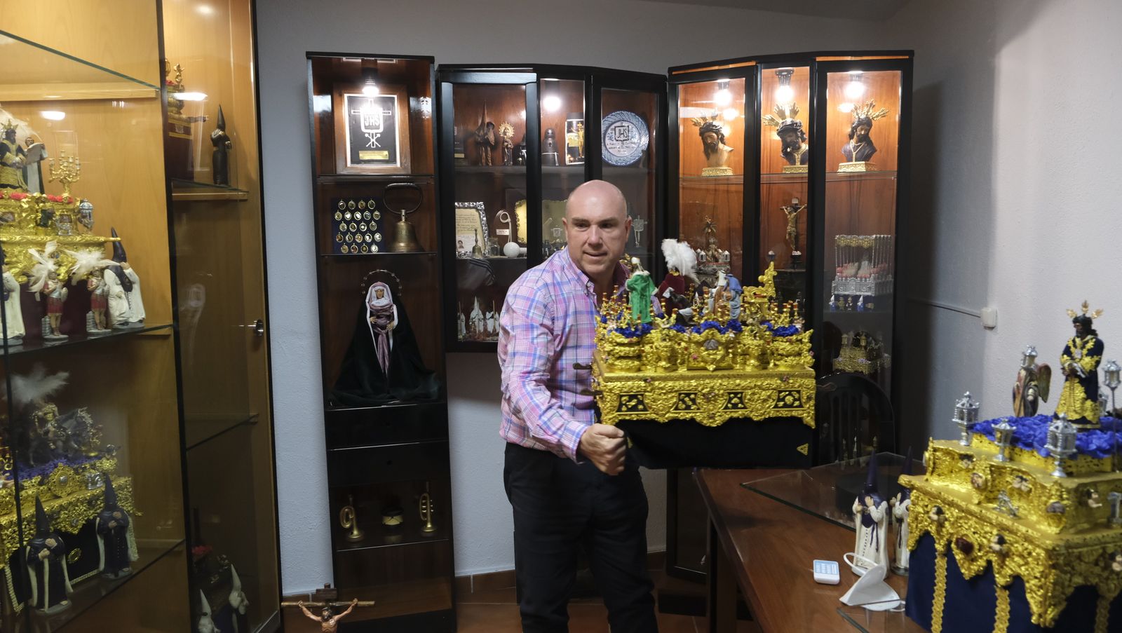 Fotogalería de la colección en miniatura de la Semana Santa de Almería.