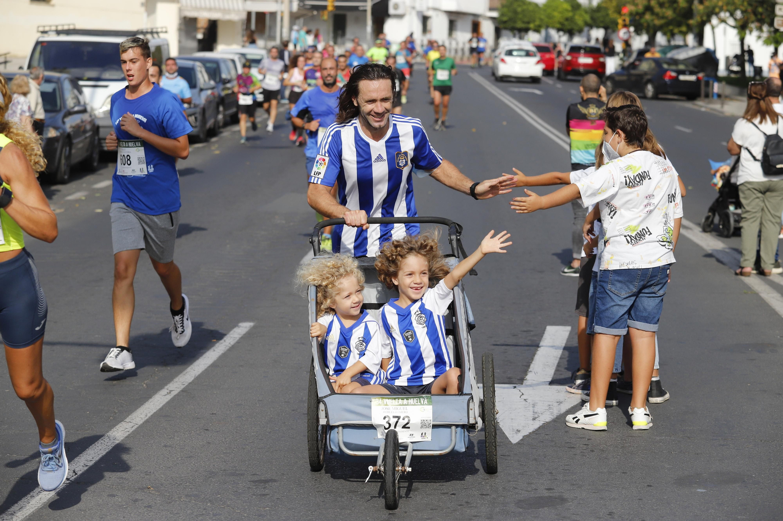 Las imágenes de la vuelta a Huelva de atletismo