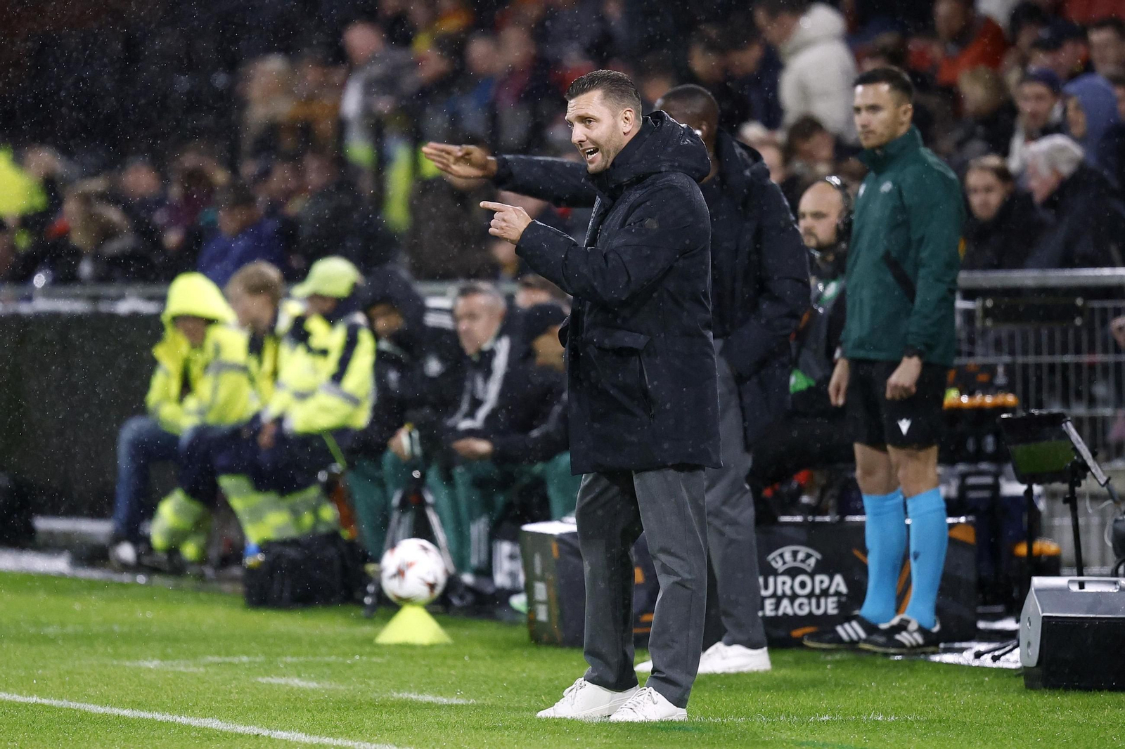 Go Ahead Eagles-Aston Villa (23).jpg