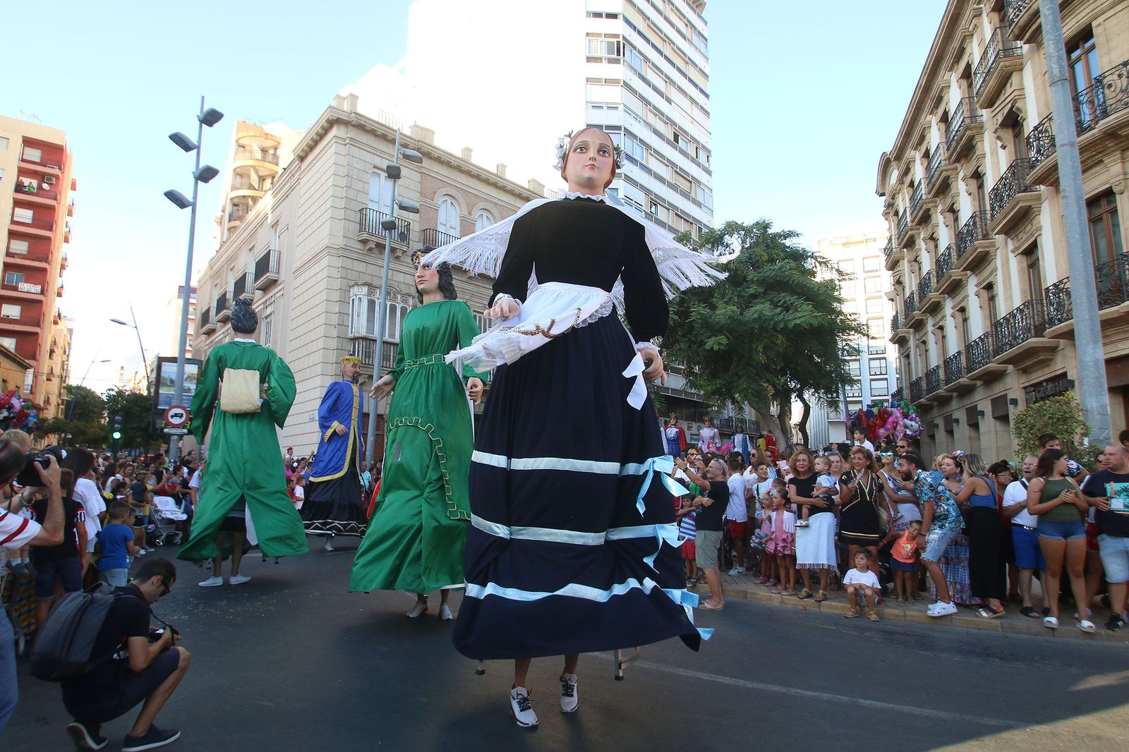 Fotogalería de la Batalla de Flores. Feria de Almería 2019