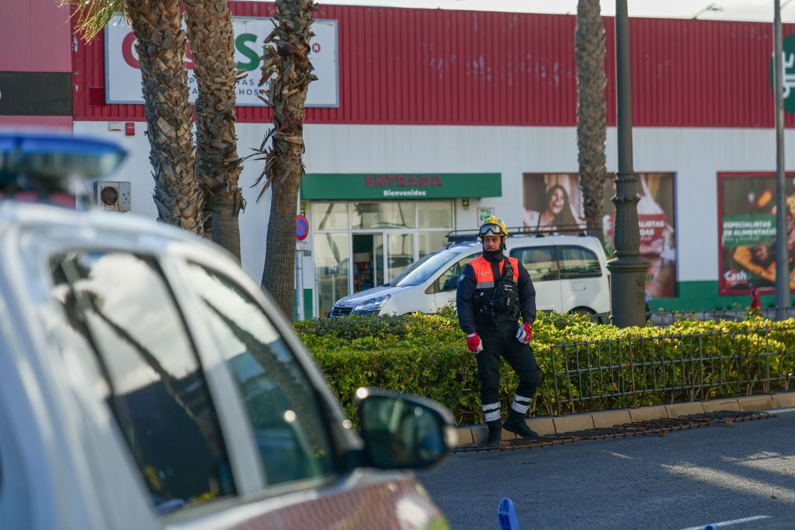 Roquetas planta cara a la borrasca Leonardo: un despliegue humano y técnico frente al temporal