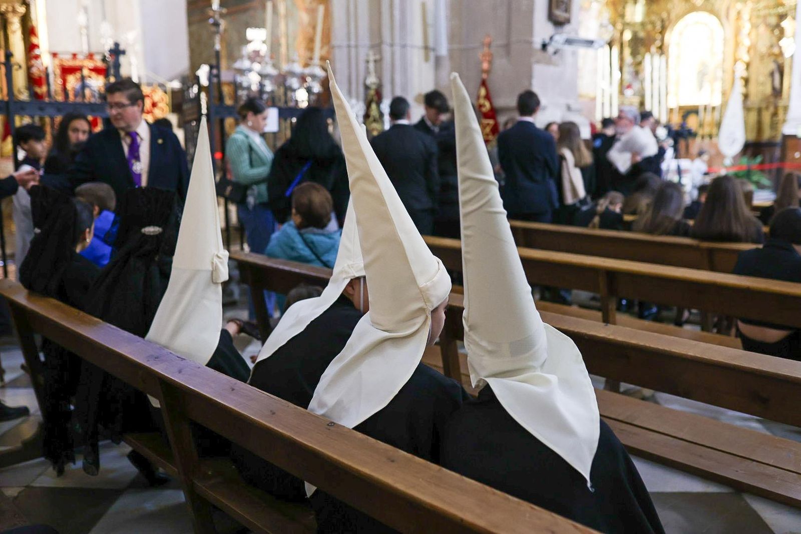 Las mejores fotografías de la Procesión Claustral del Facundillo 2025