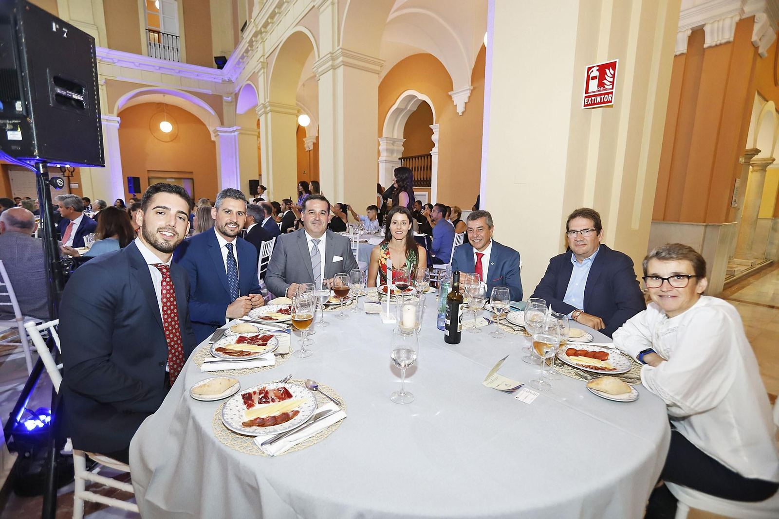 Imágenes de la recepción a los invitados a la gala de los Onubenses del Año