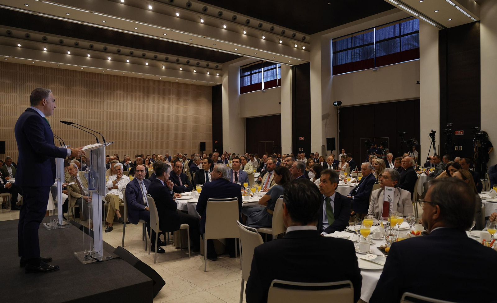 Elías Bendodo en el Foro Joly, todas las imágenes
