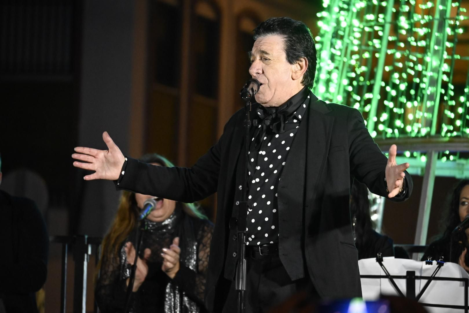 Imágenes de la III Ruta de la Zambomba con Vicente Redondo "El Pecas" en Huelva