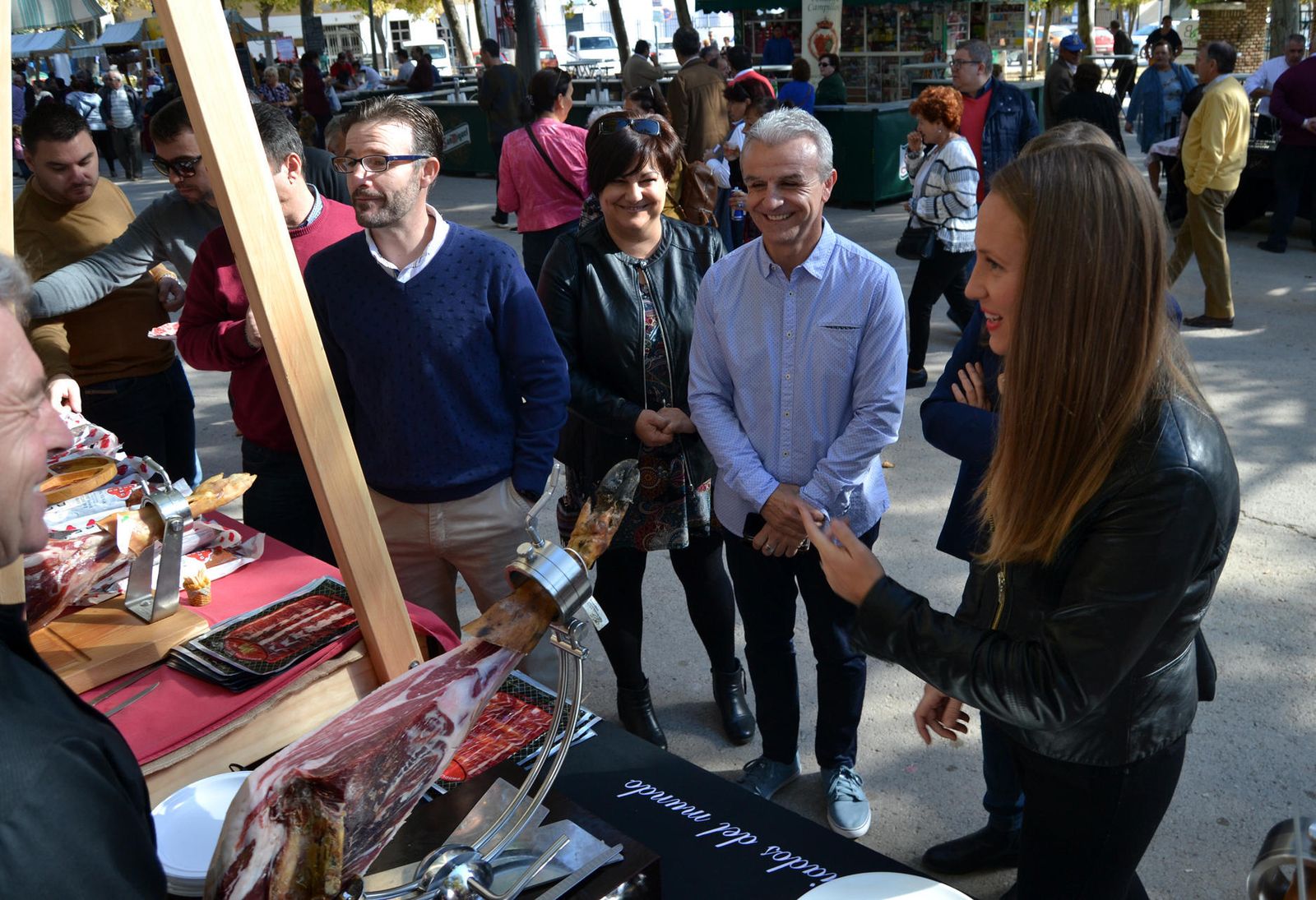 La XI Feria del Jamón de Campillos, en imágenes