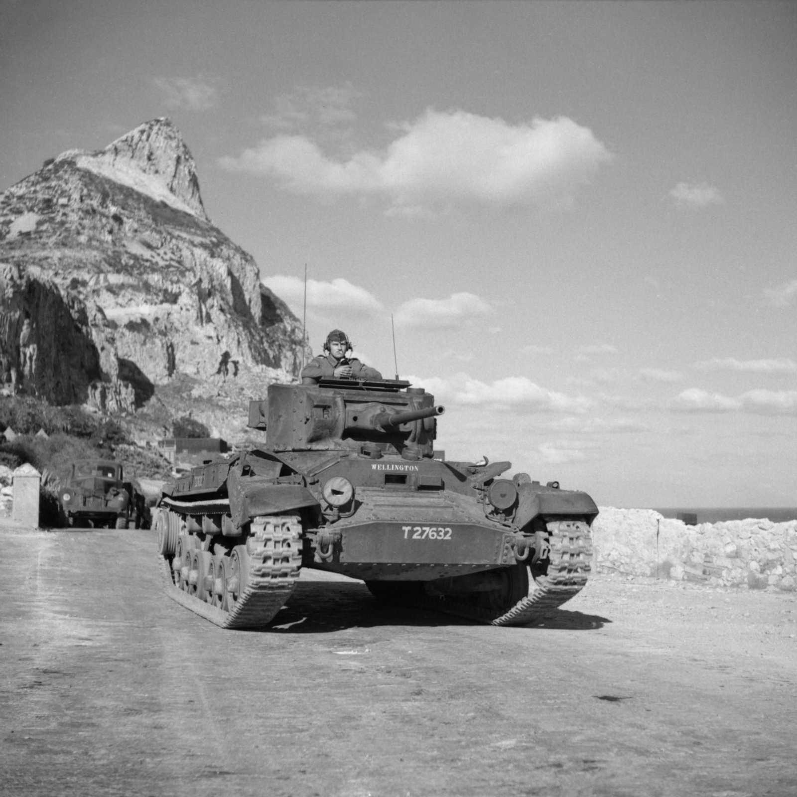 Un tanque británico Valentine Mk. II recién llegado a Gibraltar, el 30 de noviembre de 1942.