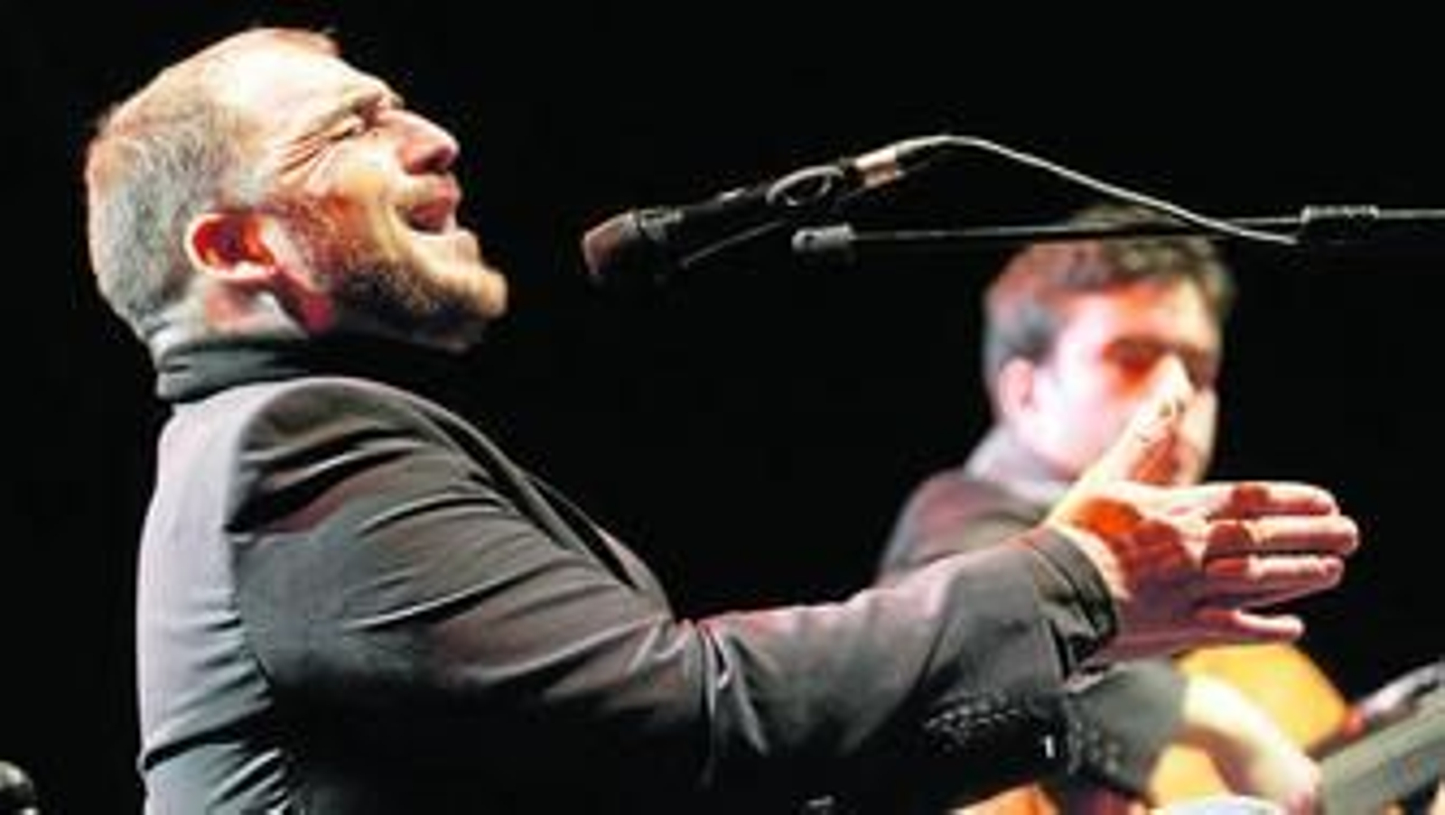 Paco Serrano, uno de los cantaores que intervinieron por la mañana. Paco Serrano, uno de los cantaores que intervinieron por la mañana.
