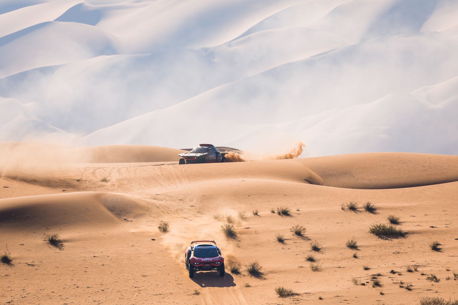 Las espectaculares imágenes del Dakar por las dunas
