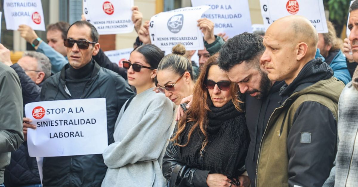 Denuncian "falta de supervisión" en el accidente laboral del sábado en Huelva en el que murió un trabajador al caer desde 20 metros