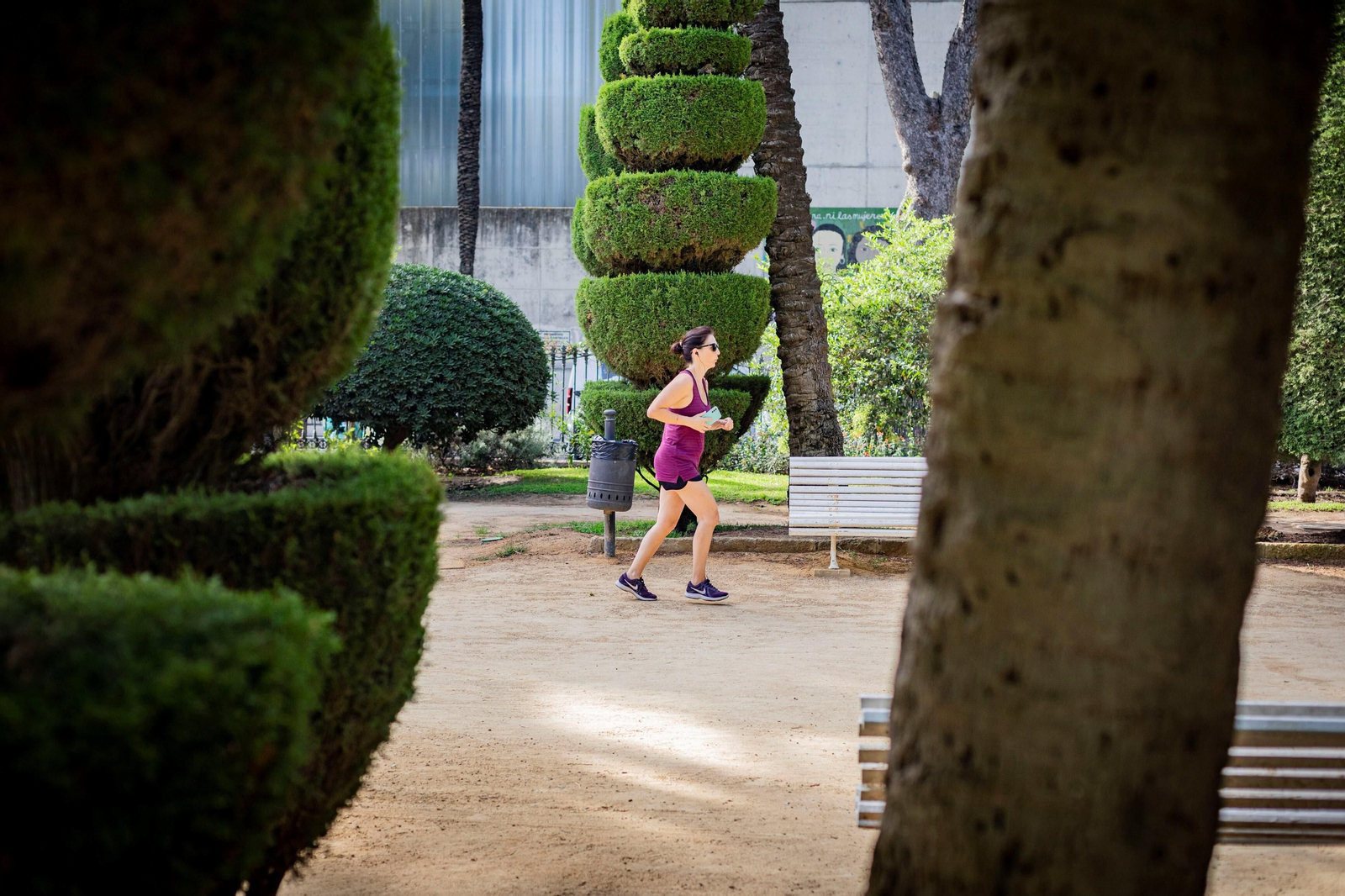 Imágenes del abandono del parque Genovés en Cádiz