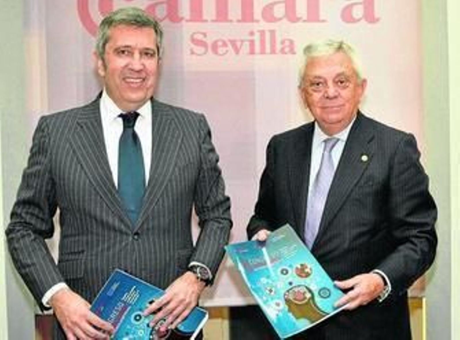 El director general de la Fundación Incyde, Javier Collado, y el presidente de la Cámara de Sevilla, Francisco Herrero.