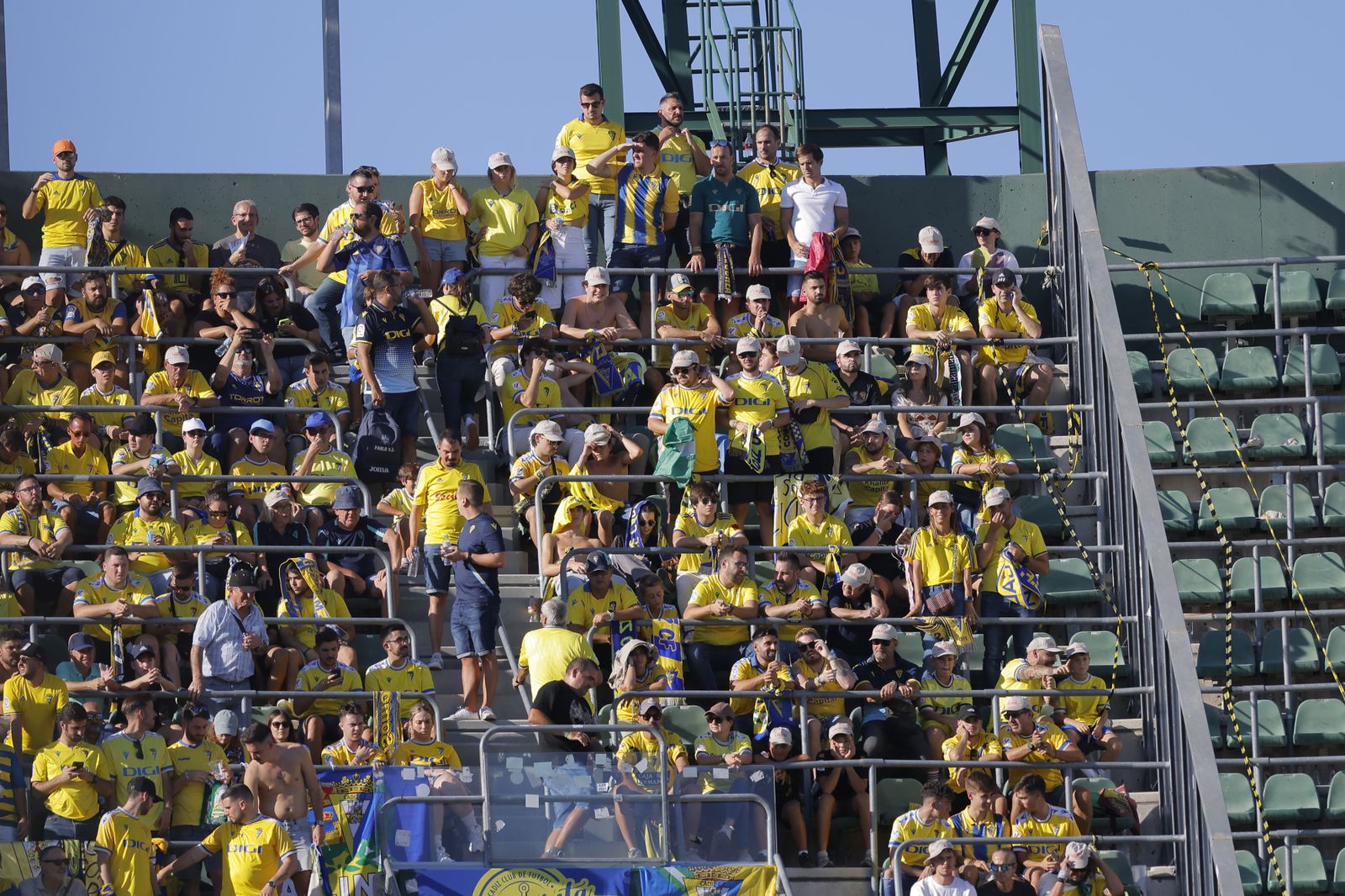Búscate en las fotos del Betis-Cádiz