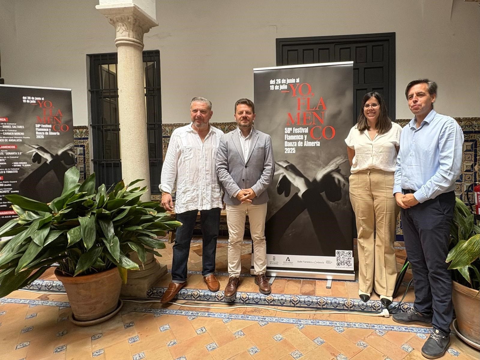 Representantes del Ayuntamiento y Diputación, en la presentación del Festival el pasado año.