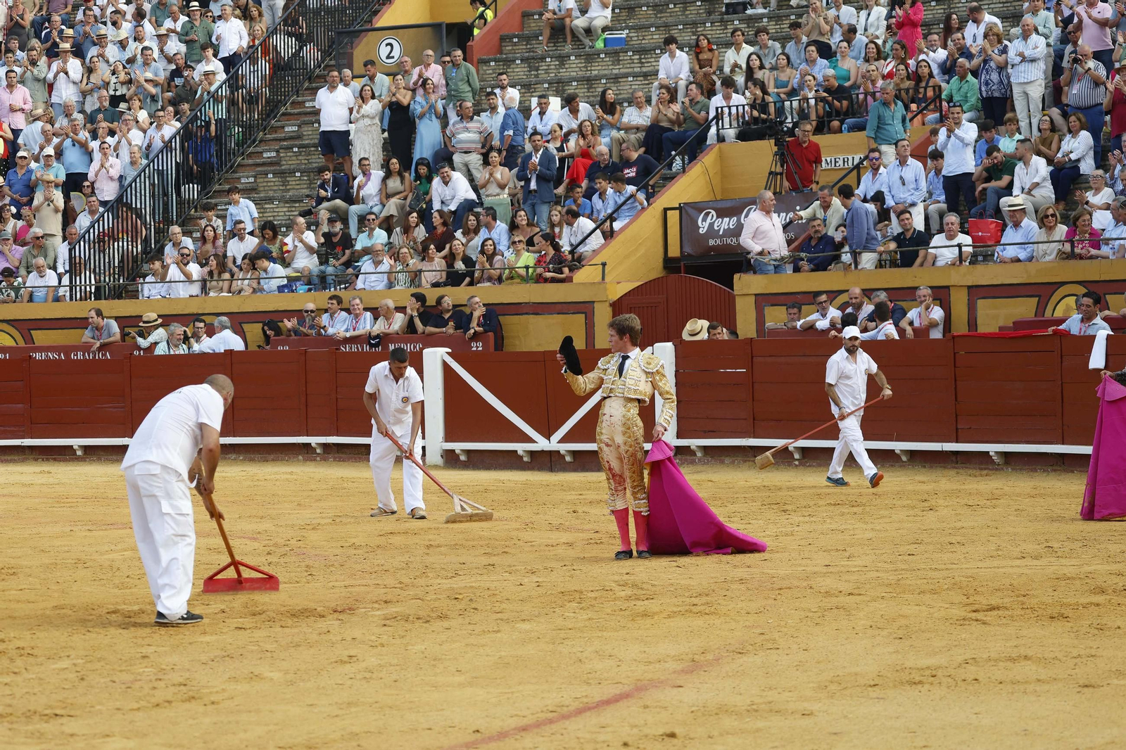 Fotos de la brava corridade La Palmosilla con Emilio de Justo, Borja Jiménez y David de Miranda
