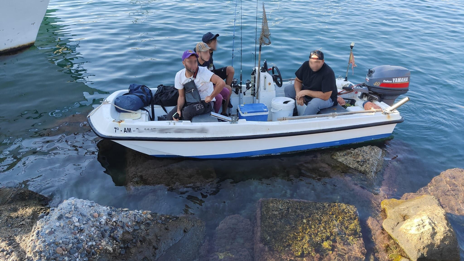 Imagen de los cuatro detenidos por la Guardia Civil.