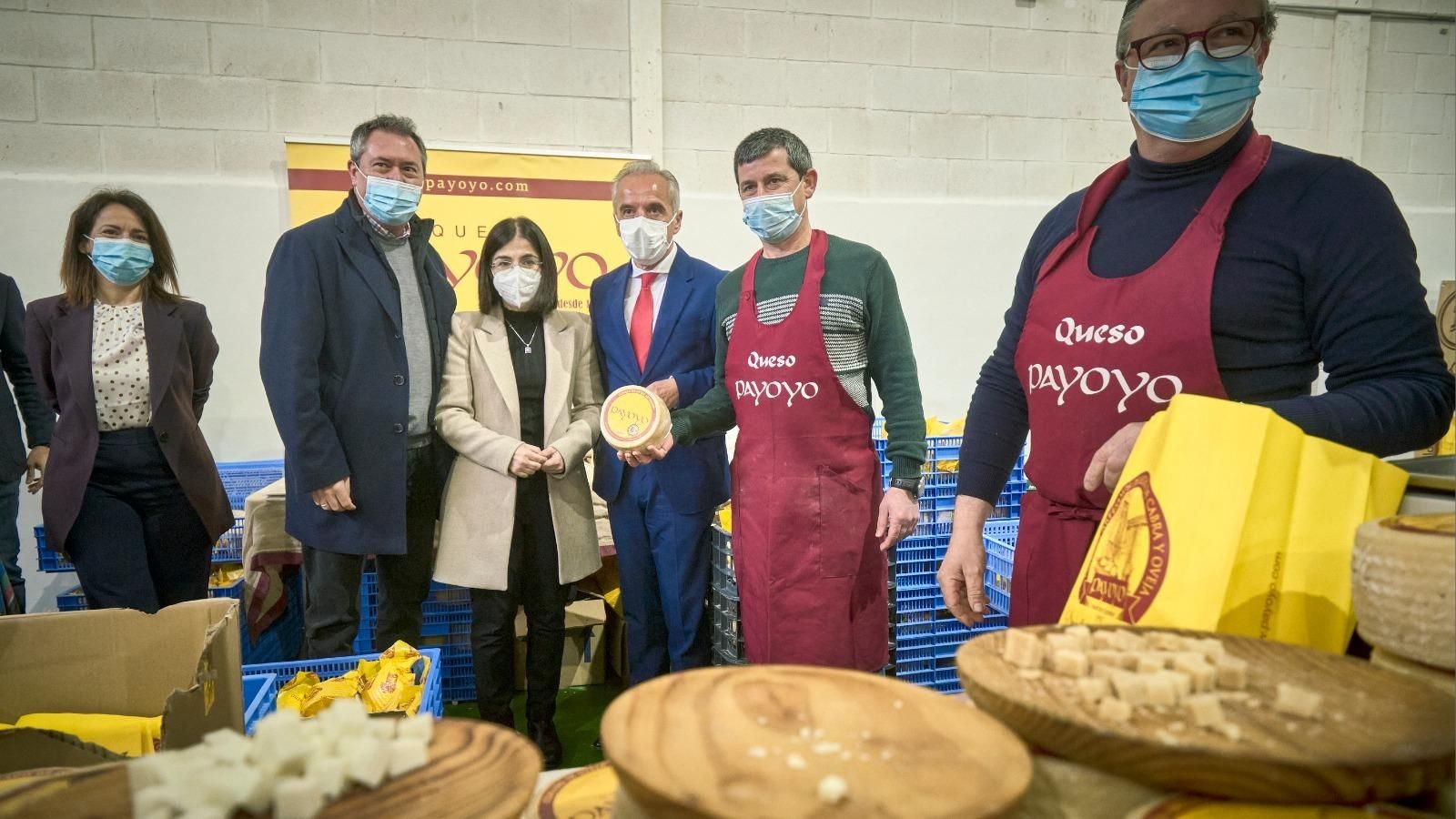 La ministra Carolina Darias conoce la producción de Queso Payoyo.