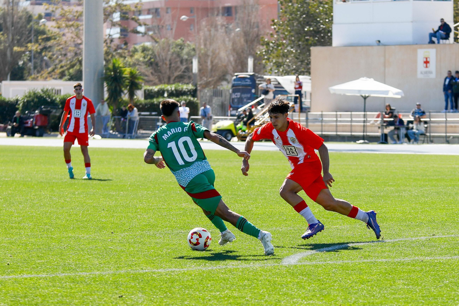 Las imágenes de Segunda RFEF entre Almeria B y recreativo de Granada