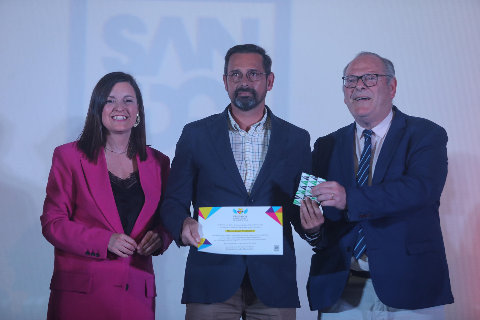 Las imágenes del acto de entrega de premios a los mejores expedientes académicos en San Fernando