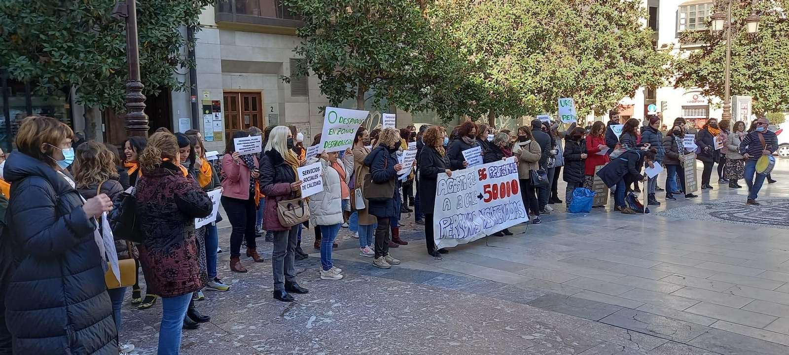 Un momento de la concentración convocada por el sindicato.
