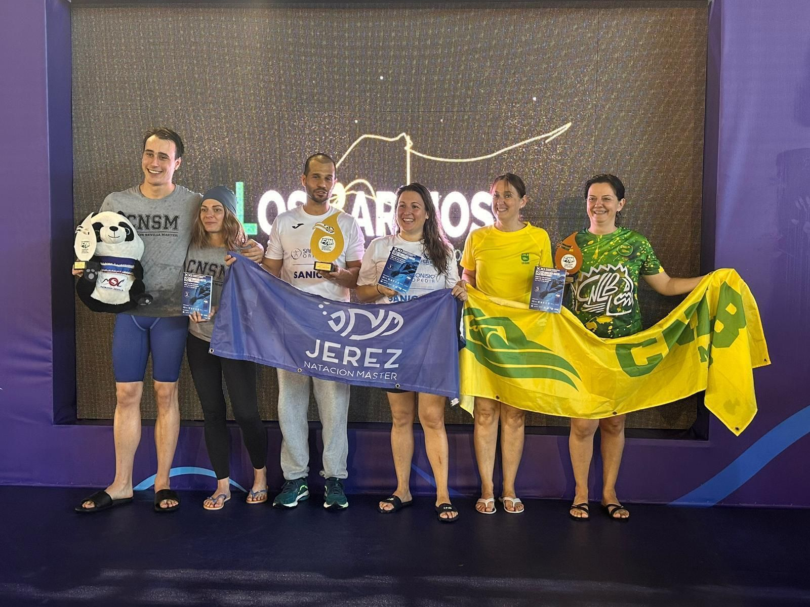Uno de los podios de la competición Uno de los podios de la competición