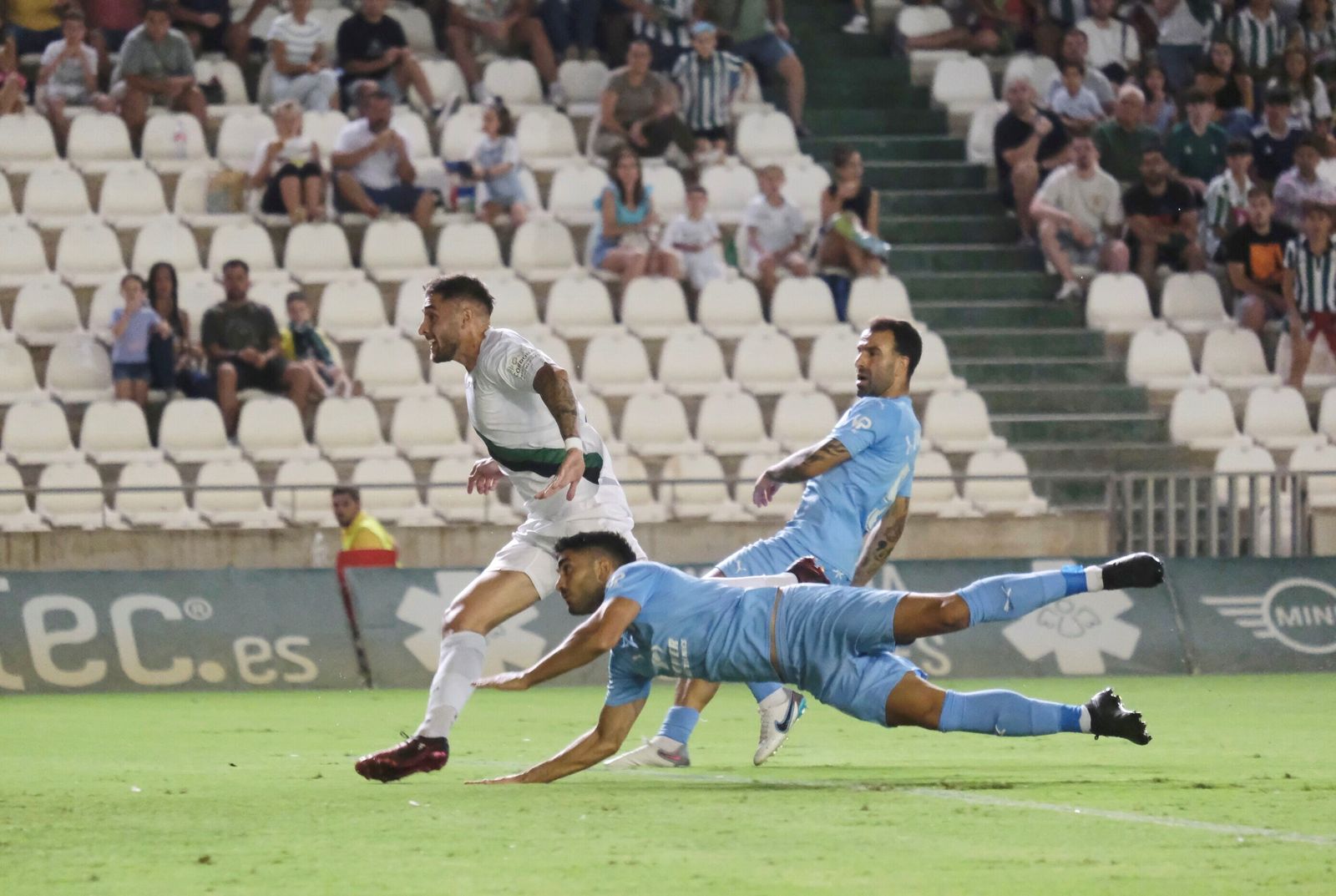 La derrota del Córdoba CF ante el Ibiza en El Arcángel, en imágenes