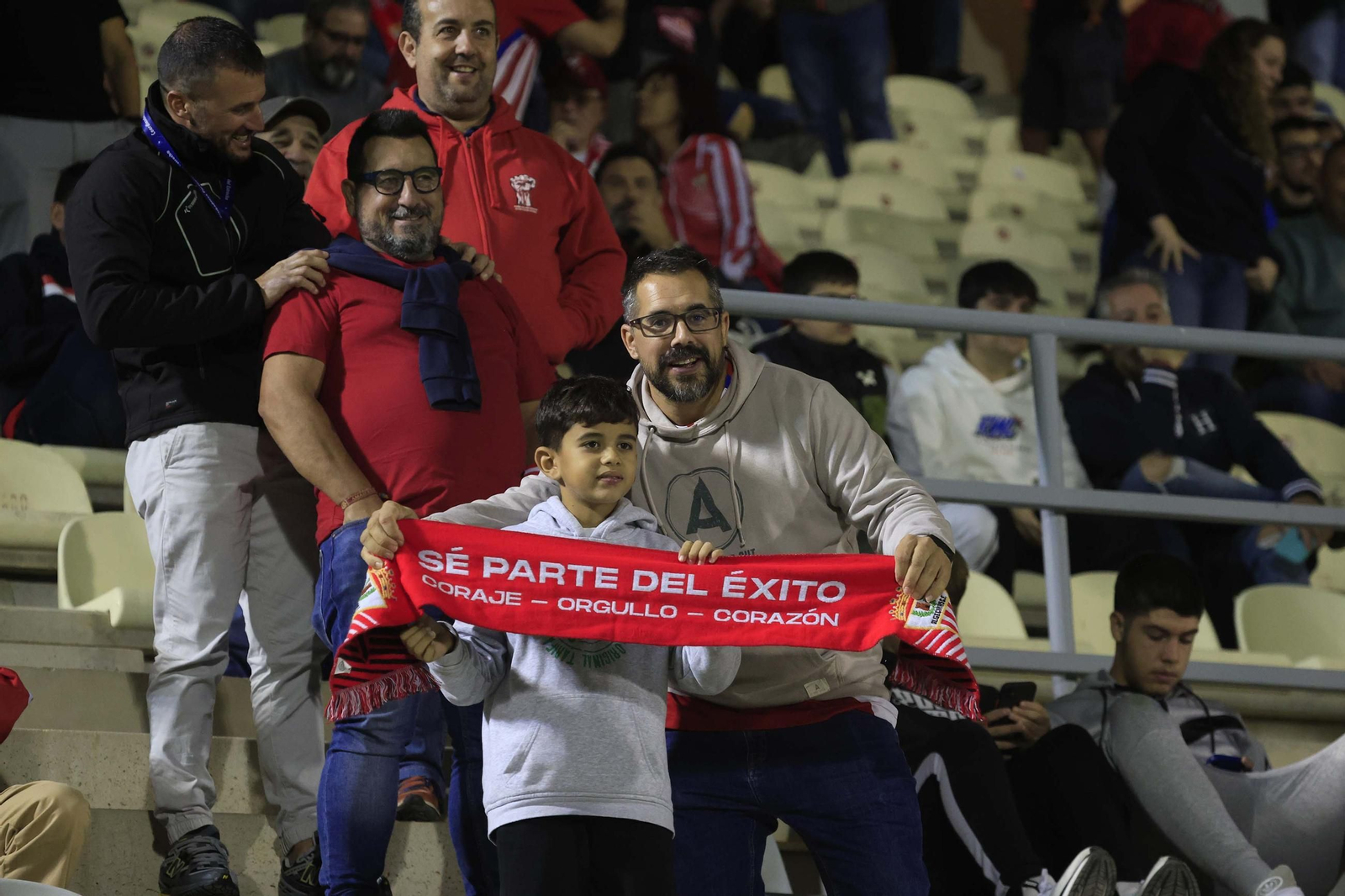 Búscate en las fotos del Algeciras CF - Antequera en el Nuevo Mirador